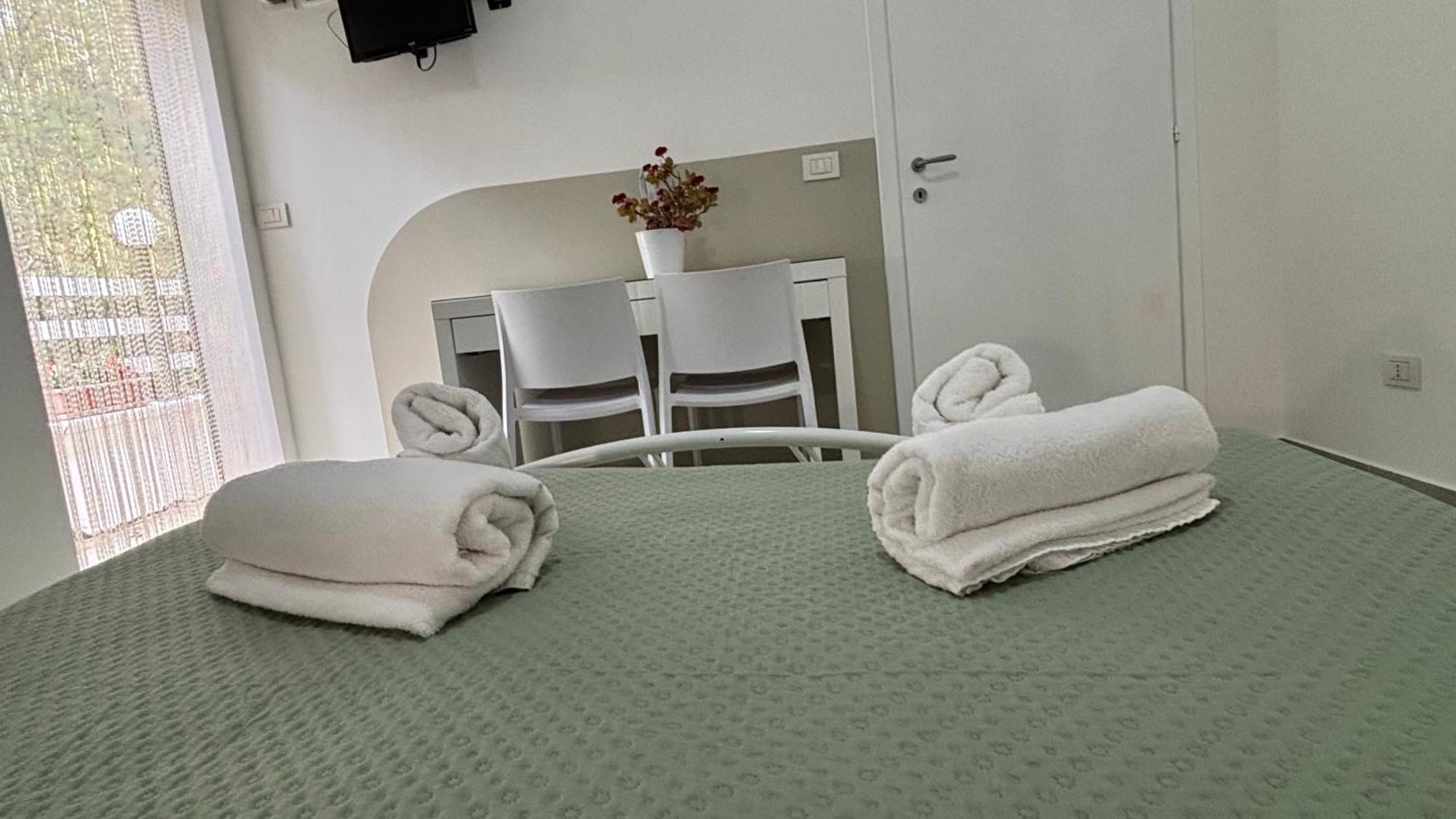 B&B La Palma Petacciato Bagian luar foto